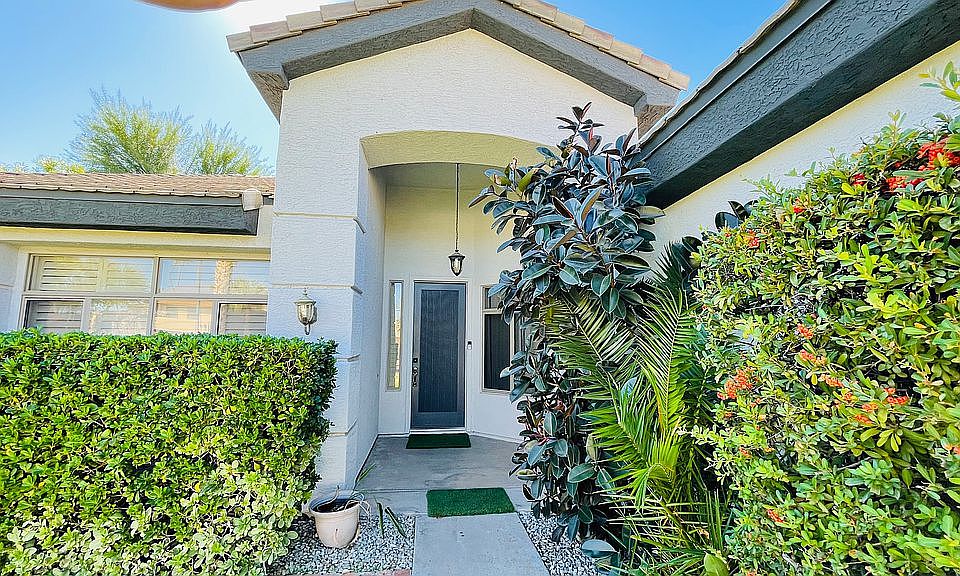 1st image of 6741 E Paradise Ln