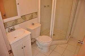 4th image of 5322 W Highwood Dr
