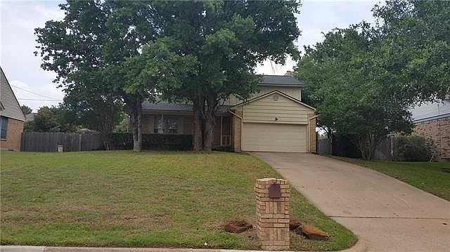 1st image of 4911 Oldfield Dr