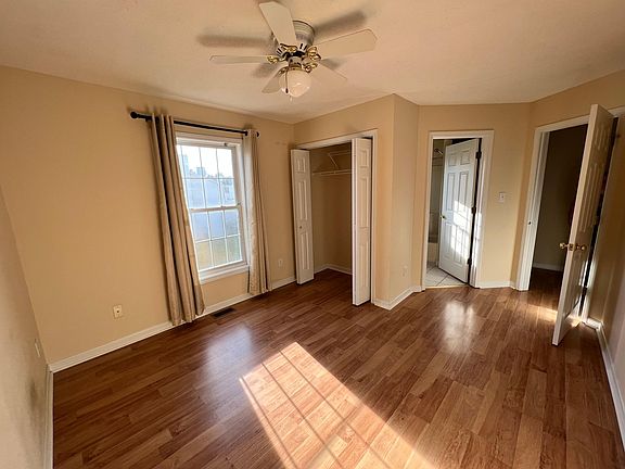 3rd image of 3410 S Oaklawn Cir #3410