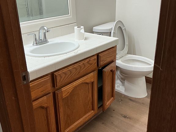 5th image of 17200 Newhope St APT 210