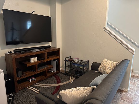 3rd image of 5302 Arctic Blvd #1