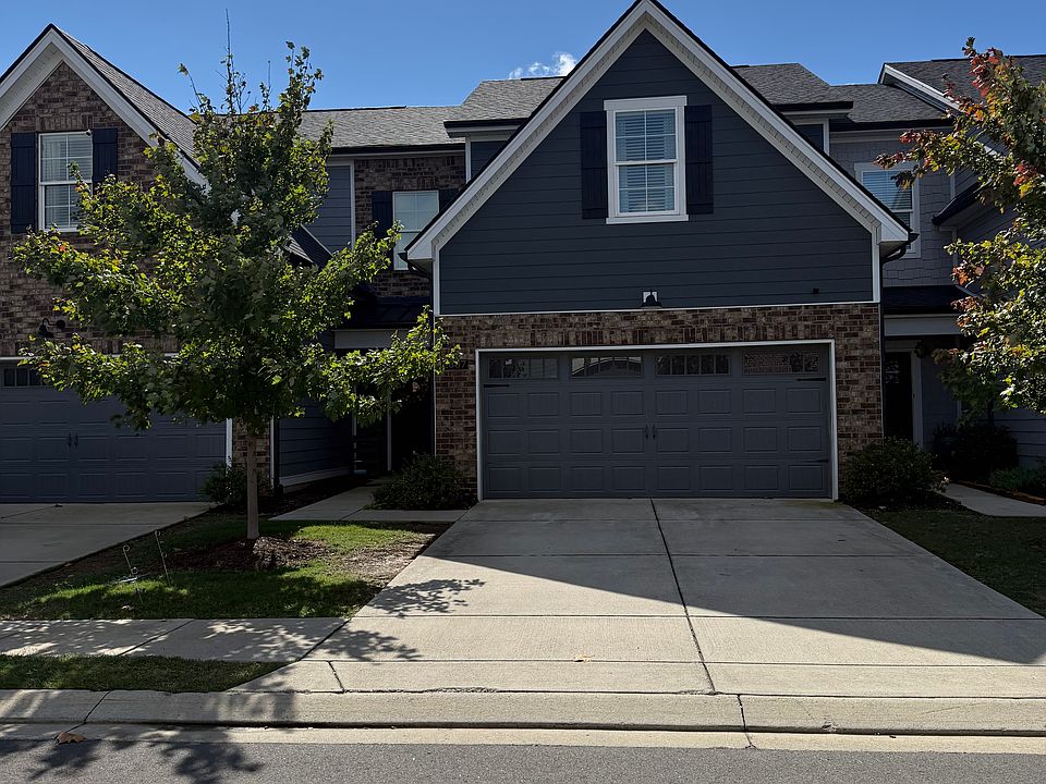 1st image of 2607 Leawood Ct