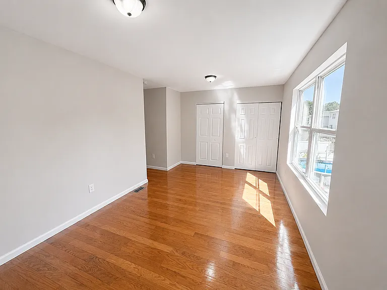 323 S Park St #1 — Photo 14