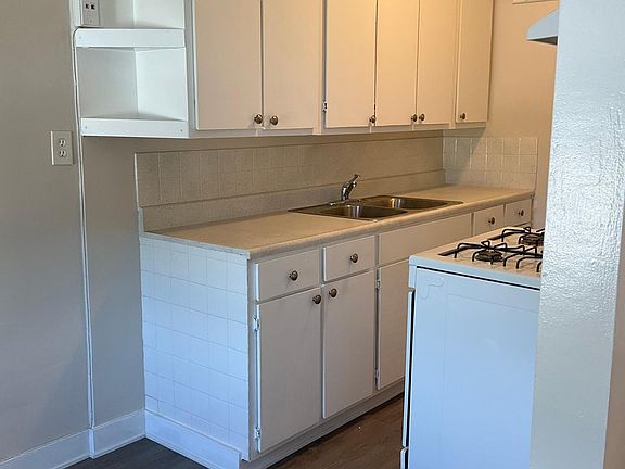 4th image of 726 N Gramercy Pl APT 306