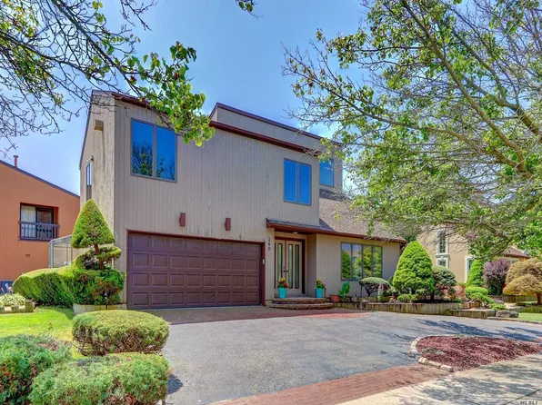 260 Scott Dr, Atlantic Beach, NY 11509