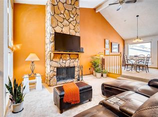 1194 S Newland St, Lakewood, CO 80232