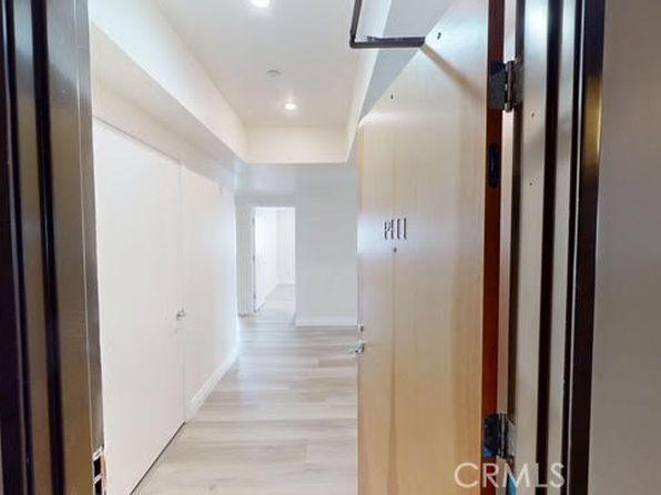 1176 Wellesley Ave PENTHOUSE 1
