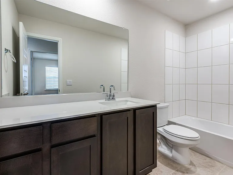7221 Headingham Way — Photo 16