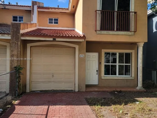 656 SW 11th St, Florida City, FL 33034