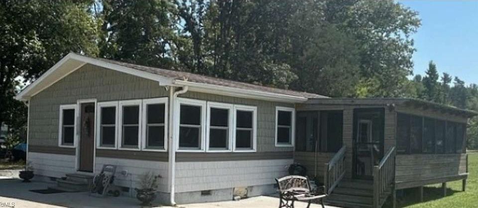 1st image of 1120 Riverview Rd