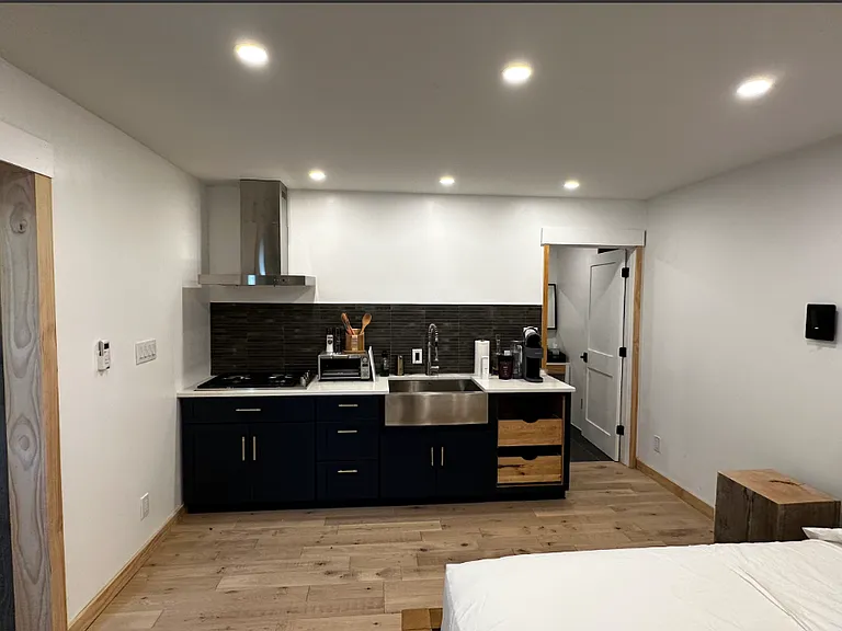 118 W Lupita Rd #2 — Photo 7