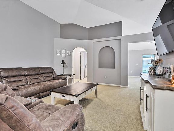 4th image of 5424 Chandler Dr