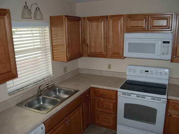 4th image of 10775 SE 73rd Ct