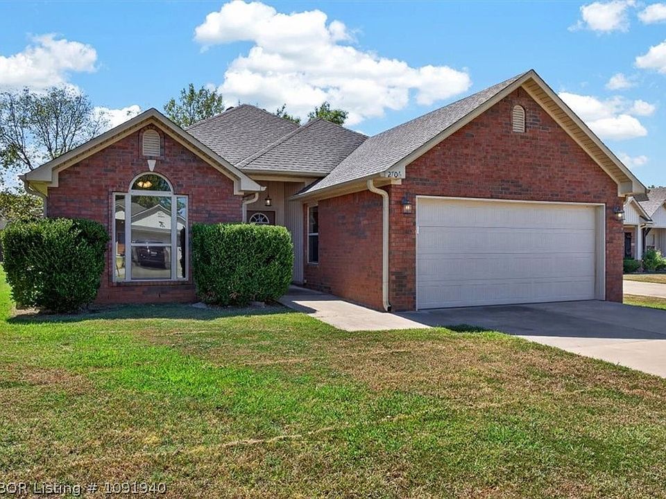 1st image of 2706 Dyllan Ct