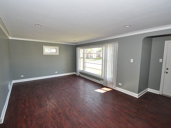 5th image of 2925 W 96th St