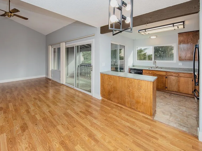 355 Parkview Ter #L-12 — Photo 2