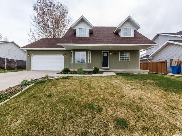 1st image of 2422 Sunset Dr