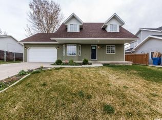 2422 Sunset Dr, Lehi, UT 84043