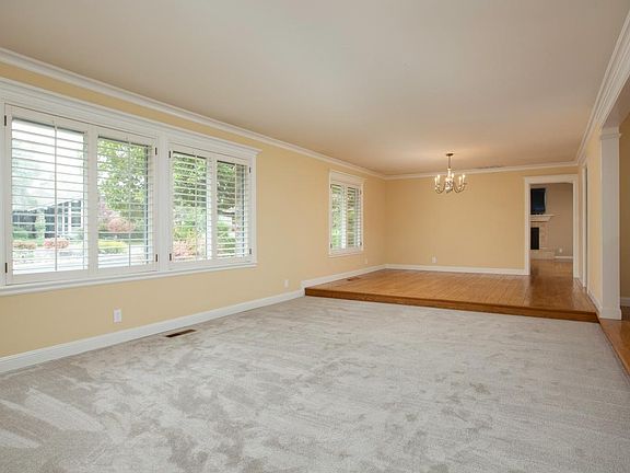 4th image of 455 Kingsford Dr