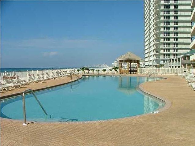 2nd image of 5004 Thomas Dr #1505