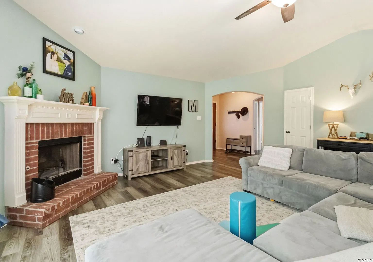 9003 Hilltop Crossing Dr — Photo 3