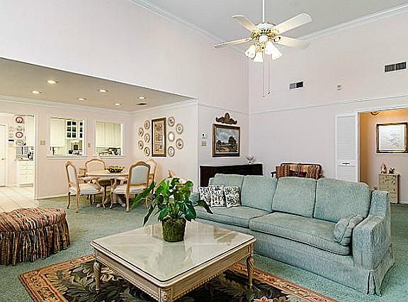 3rd image of 426 Country Side Ln