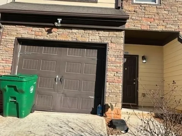 2916 Hillside Pl, Decatur, GA 30034