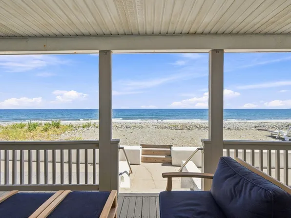 331 Beach Ave, Hull, MA 02045