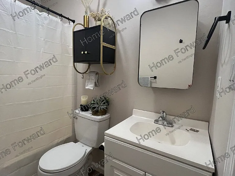 330 Codell Dr #8 — Photo 6