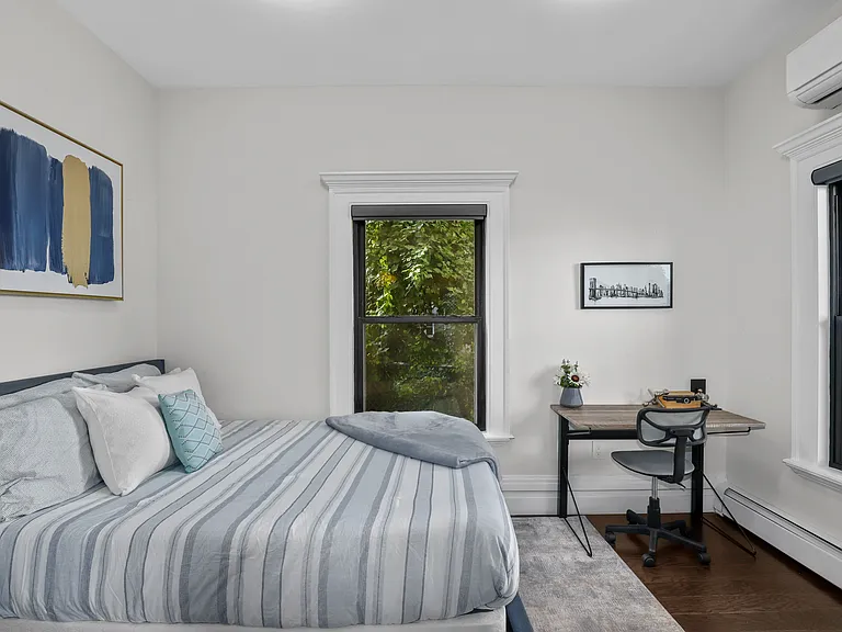 753 Warburton Ave — Photo 7