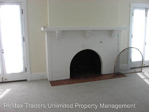 3rd image of 1505 E Glen Ave