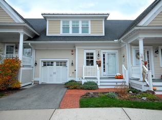 22-22B Blacksmith Row #B, Groton, MA 01450