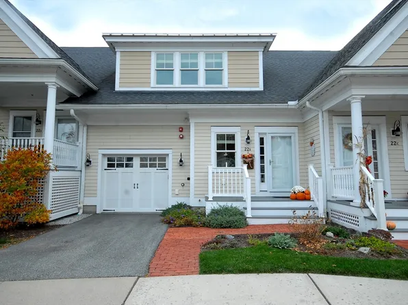 22-22B Blacksmith Row #B, Groton, MA 01450