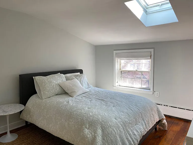 1225 Waverly Walk — Photo 5