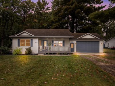 2410 E Lake Mitchell Dr, Cadillac, MI, 49601