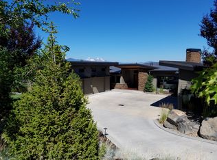 3316 NW Panorama Dr, Bend, OR 97703