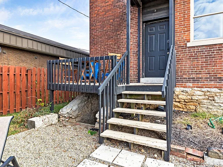 1187 S High St — Photo 35