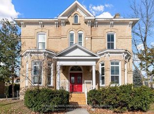 19 Isabella St #4, Perth, ON K7H2W7