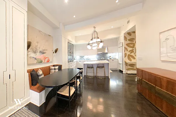 Rented by Warburg | media 12