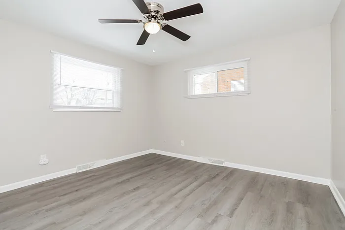 5325 Plumridge Dr — Photo 8