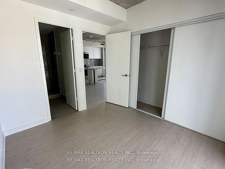 65 Mutual St #2906 — Photo 14