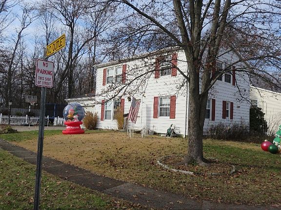 3rd image of 821 Taylor Ave