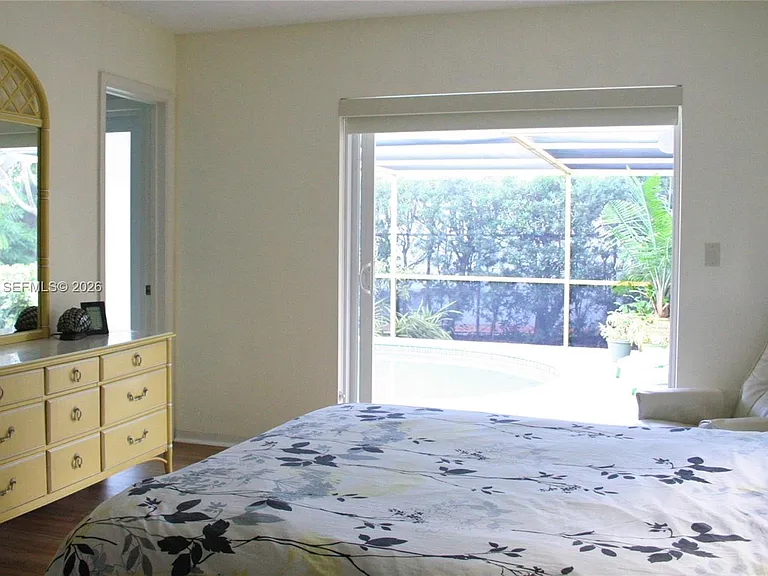 1933 Twin Dolphin Ln — Photo 16