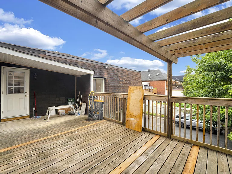 265 Carruthers Ave #202 — Photo 12