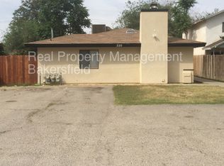 320 Belle Ave #A, Bakersfield, CA 93308