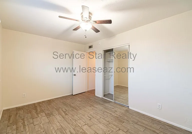 923 E Wesleyan Dr — Photo 23