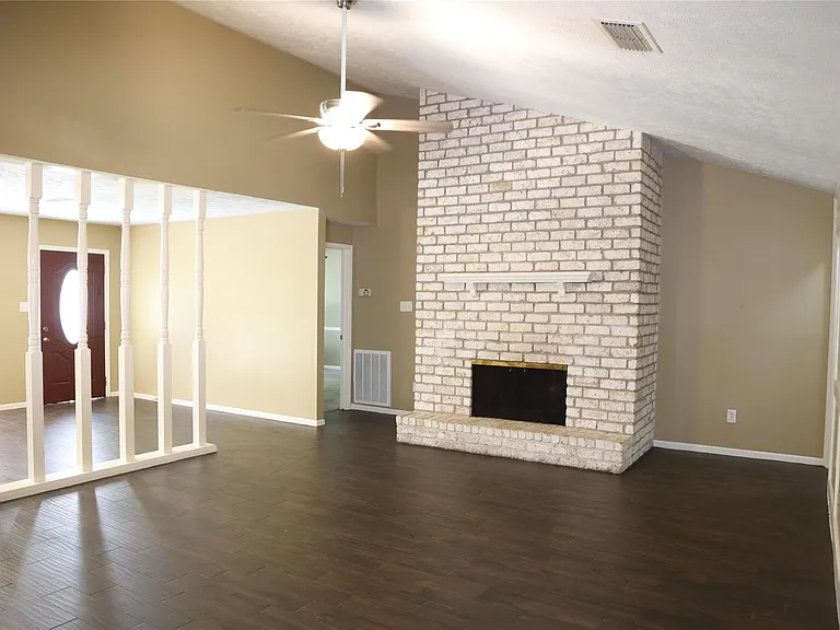 2215 Silver Falls Dr — Photo 16