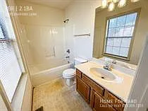1100 Ashford Ln — Photo 7