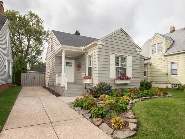 19539 Telbir Ave, Rocky River, OH 44116